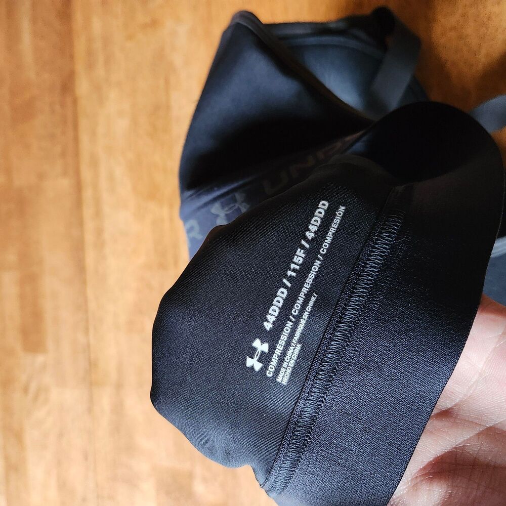 (44DDD) Under Armour sports bra - Picture 4 of 4